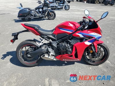 2024 HONDA CBR650 R MLHRH155XR5000479 - główne zdjęcie licytacji z USA - miniatura