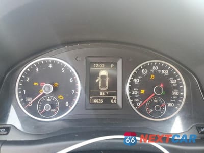 Zdjęcie 9 z 13 samochodu: 2017 VOLKSWAGEN TIGUAN S VIN:WVGAV7AX4HK054441 - miniatura