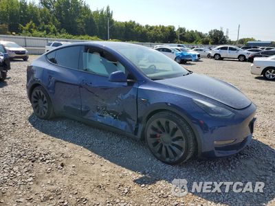 Czwarte zdjęcie samochodu z boku: 2023 TESLA MODEL Y VIN:7SAYGDEF7PF699550 - miniatura