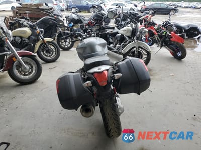 Czwarte zdjęcie samochodu z boku: 2007 BMW R1200 R VIN:WB10398047ZS25587 - miniatura