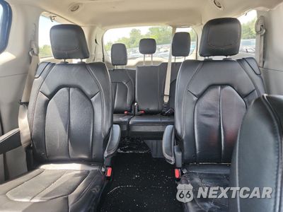 Zdjęcie 10 z 16 samochodu: 2019 CHRYSLER PACIFICA TOURING L VIN:2C4RC1BG0KR616188 - miniatura
