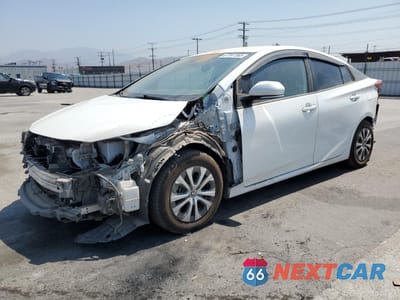 2021 TOYOTA PRIUS PRIME LE JTDKAMFP9M3181590 - główne zdjęcie licytacji z USA - miniatura