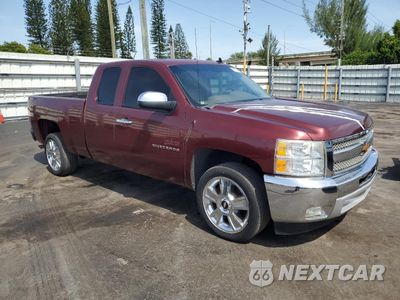 Czwarte zdjęcie samochodu z boku: 2013 CHEVROLET SILVERADO C1500 LT VIN:1GCRCSE03DZ155534 - miniatura