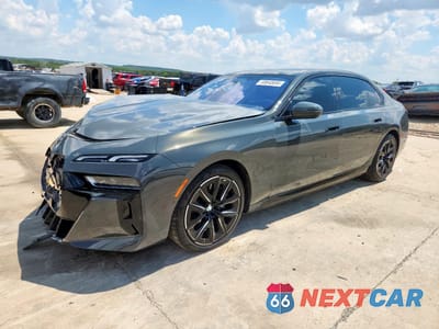 2023 BMW I7 XDRIVE60 WBY53EJ03PCN79985 - główne zdjęcie licytacji z USA - miniatura