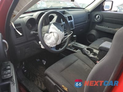 Zdjęcie 8 z 13 samochodu: 2011 DODGE NITRO HEAT VIN:1D4PU4GX7BW564003 - miniatura