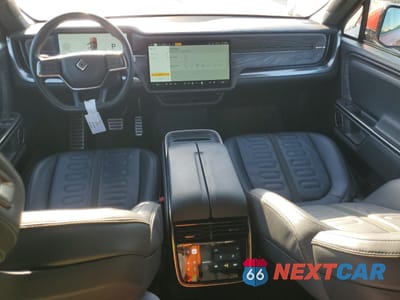 Zdjęcie 8 z 12 samochodu: 2022 RIVIAN R1T LAUNCH EDITION VIN:7FCTGAAL5NN003410 - miniatura
