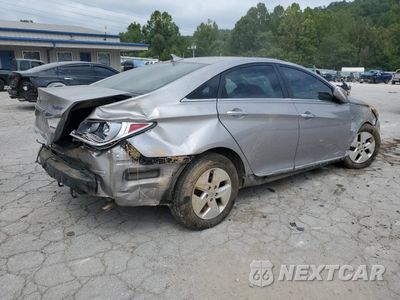 Trzecie zdjęcie samochodu z tyłu: 2011 HYUNDAI SONATA HYBRID VIN:KMHEC4A43BA004011 - miniatura