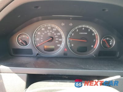 Zdjęcie 9 z 13 samochodu: 2004 VOLVO XC90 T6 VIN:YV1CZ91H941107652 - miniatura