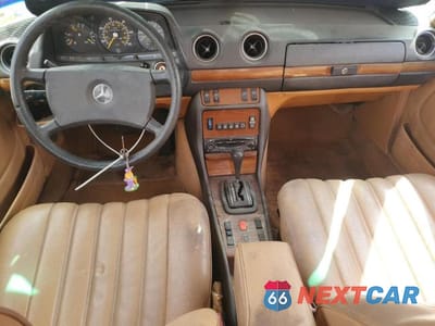 Zdjęcie 8 z 12 samochodu: 1982 MERCEDES-BENZ 300 DT VIN:WDBAB33A2CB000769 - miniatura