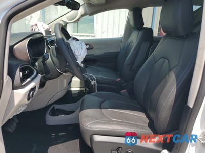 Zdjęcie 7 z 16 samochodu: 2024 CHRYSLER VOYAGER LX VIN:2C4RC1CG1RR155706 - miniatura