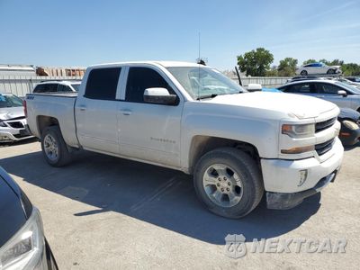 Czwarte zdjęcie samochodu z boku: 2016 CHEVROLET SILVERADO K1500 LT VIN:3GCUKREC9GG290585 - miniatura