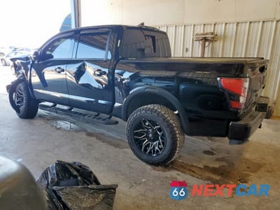 Drugie zdjęcie samochodu z przodu: 2021 NISSAN TITAN SV VIN:1N6AA1ED3MN502722 - miniatura