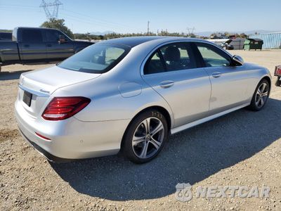 Trzecie zdjęcie samochodu z tyłu: 2018 MERCEDES-BENZ E 300 4MATIC VIN:WDDZF4KB1JA315547 - miniatura