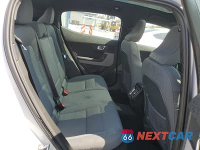 Zdjęcie 10 z 12 samochodu: 2023 POLESTAR 2 VIN:YSMED3KA6PL125261 - miniatura