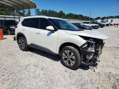 Czwarte zdjęcie samochodu z boku: 2021 NISSAN ROGUE SV VIN:5N1AT3BA5MC828807 - miniatura