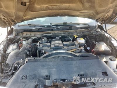 Zdjęcie 11 z 16 samochodu: 2018 RAM 3500 LONGHORN VIN:3C63R3FLXJG203911 - miniatura