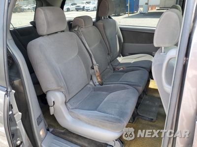 Zdjęcie 11 z 14 samochodu: 2005 TOYOTA SIENNA CE VIN:5TDZA23C15S361358 - miniatura