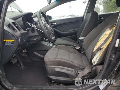 Zdjęcie 7 z 12 samochodu: 2016 KIA FORTE LX VIN:KNAFX4A60G5589691 - miniatura