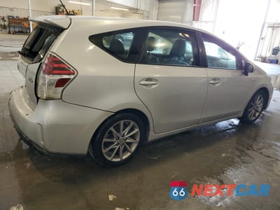 Trzecie zdjęcie samochodu z tyłu: 2017 TOYOTA PRIUS V VIN:JTDZN3EU9HJ058927 - miniatura