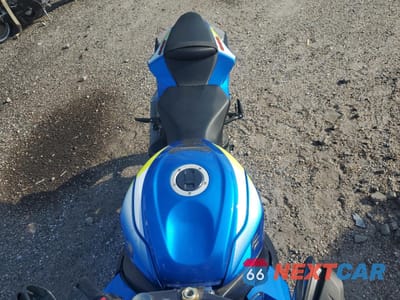 Piąte zdjęcie samochodu w środku: 2015 SUZUKI GSX-R600 VIN:JS1GN7FA9F2100372 - miniatura