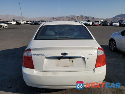 Zdjęcie 6 z 12 samochodu: 2006 KIA SPECTRA LX VIN:KNAFE121165239573 - miniatura