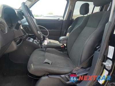 Zdjęcie 7 z 13 samochodu: 2012 JEEP PATRIOT LATITUDE VIN:1C4NJRFB5CD689594 - miniatura