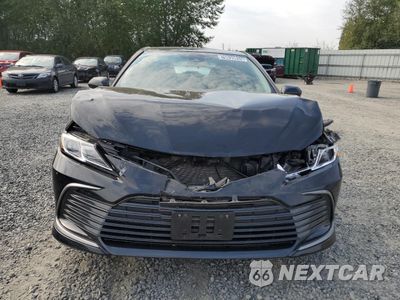 Piąte zdjęcie samochodu w środku: 2024 TOYOTA CAMRY LE VIN:4T1C11BK3RU117880 - miniatura
