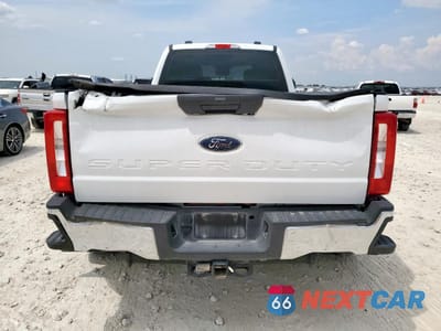 Zdjęcie 6 z 12 samochodu: 2024 FORD F350 SUPER DUTY VIN:1FT8W3DT9REC85031 - miniatura