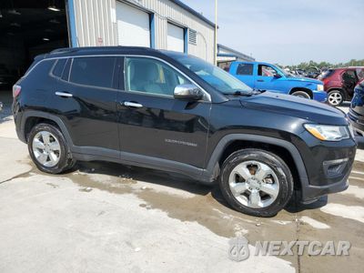 Czwarte zdjęcie samochodu z boku: 2019 JEEP COMPASS LATITUDE VIN:3C4NJCBB8KT769743 - miniatura