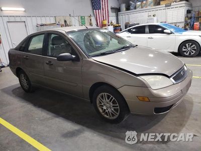 Czwarte zdjęcie samochodu z boku: 2005 FORD FOCUS ZX4 VIN:1FAFP34N35W214018 - miniatura