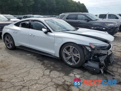 Czwarte zdjęcie samochodu z boku: 2023 AUDI E-TRON GT PRESTIGE VIN:WAUDJBFW7P7003756 - miniatura