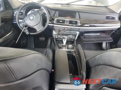 Zdjęcie 8 z 12 samochodu: 2011 BMW 550 GT VIN:WBASN4C56BC209976 - miniatura