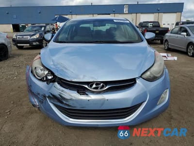 Piąte zdjęcie samochodu w środku: 2012 HYUNDAI ELANTRA GLS VIN:KMHDH4AE8CU392567 - miniatura