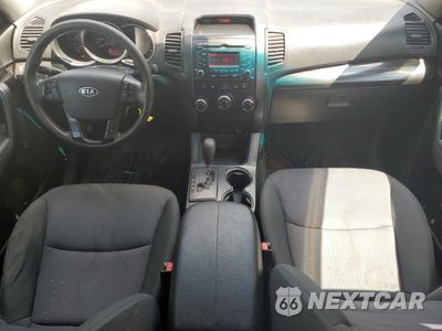 Zdjęcie 8 z 13 samochodu: 2013 KIA SORENTO LX VIN:5XYKTCA65DG325327 - miniatura