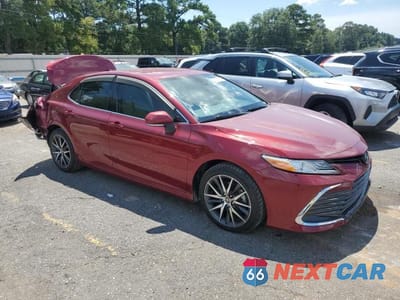 Czwarte zdjęcie samochodu z boku: 2022 TOYOTA CAMRY XLE VIN:4T1F31AK4NU588181 - miniatura