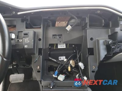 Zdjęcie 9 z 12 samochodu: 2014 TESLA MODEL S 4D 85 VIN:5YJSA1H1XEFP55657 - miniatura