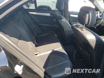 Zdjęcie 10 z 12 samochodu: 2013 MERCEDES-BENZ C 250 VIN:WDDGF4HB8DA775453 - miniatura