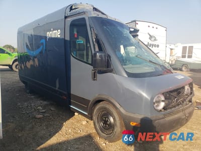 Czwarte zdjęcie samochodu z boku: 2025 RIVIAN EDV 700 VIN:7FCEHEB23SN029762 - miniatura