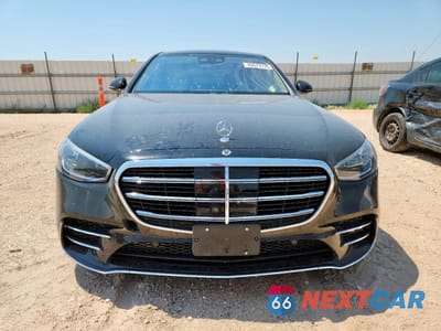 Piąte zdjęcie samochodu w środku: 2022 MERCEDES-BENZ S 580 4MATIC VIN:W1K6G7GB0NA140420 - miniatura