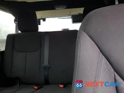 Zdjęcie 10 z 14 samochodu: 2013 JEEP WRANGLER UNLIMITED SPORT VIN:1C4BJWDG3DL556498 - miniatura