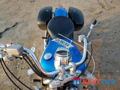 Piąte zdjęcie samochodu w środku: 2022 HONDA VT750 C VIN:JH2RC500XNK700316 - miniatura