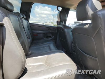 Zdjęcie 10 z 12 samochodu: 2006 CHEVROLET SILVERADO K2500 HEAVY DUTY VIN:1GCHK23D46F162579 - miniatura