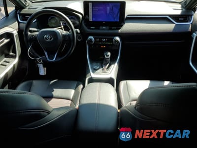 Zdjęcie 8 z 14 samochodu: 2023 TOYOTA RAV4 PRIME XSE VIN:JTMEB3FV2PD126254 - miniatura