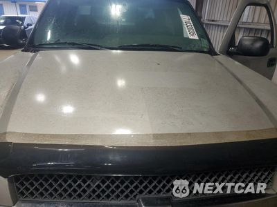 Zdjęcie 11 z 14 samochodu: 2005 CHEVROLET SILVERADO K1500 VIN:2GCEK13T651277002 - miniatura