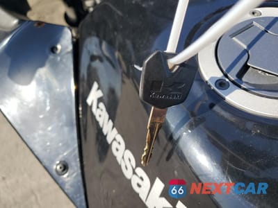 Zdjęcie 8 z 10 samochodu: 2008 KAWASAKI EX250 J VIN:JKAEXMJ128DA03144 - miniatura