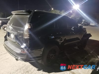 Trzecie zdjęcie samochodu z tyłu: 2020 LEXUS GX 460 PREMIUM VIN:JTJAM7BX0L5256803 - miniatura
