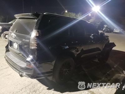 Trzecie zdjęcie samochodu z tyłu: 2020 LEXUS GX 460 PREMIUM VIN:JTJAM7BX0L5256803 - miniatura