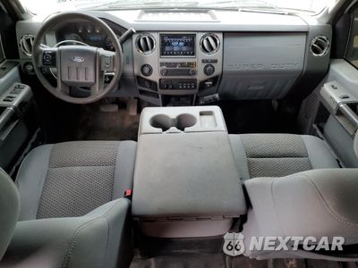 Zdjęcie 8 z 14 samochodu: 2013 FORD F350 SUPER DUTY VIN:1FT8W3B6XDEA17630 - miniatura