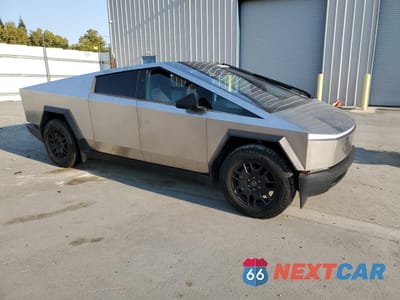 Czwarte zdjęcie samochodu z boku: 2024 TESLA CYBERTRUCK VIN:7G2CEHED9RA003657 - miniatura