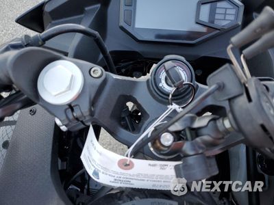 Zdjęcie 8 z 10 samochodu: 2024 KAWASAKI EX500 H VIN:ML5EXGH15RDA27947 - miniatura
